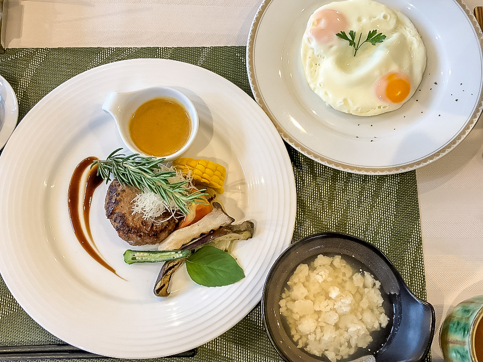 沖縄のオーガニックにこだわったリゾートホテル・テラスガーデン美浜リゾートのプリフィックスのコース仕立ての朝食のメニュー